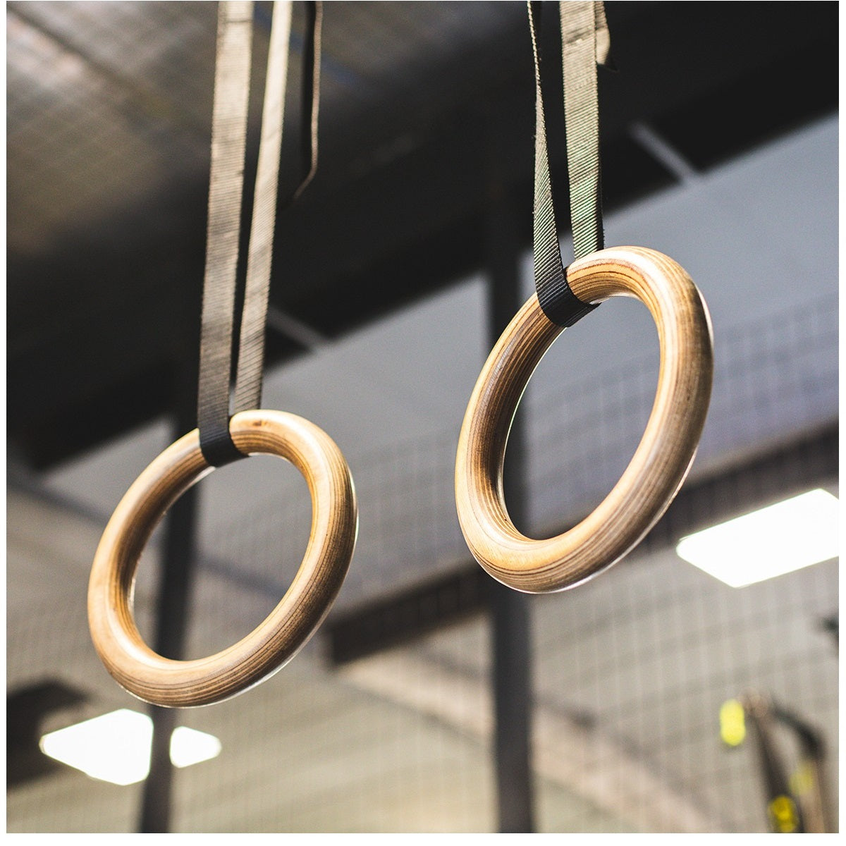 Anneaux Bois par paire en boîte SVELTUS - FitnessBoutique